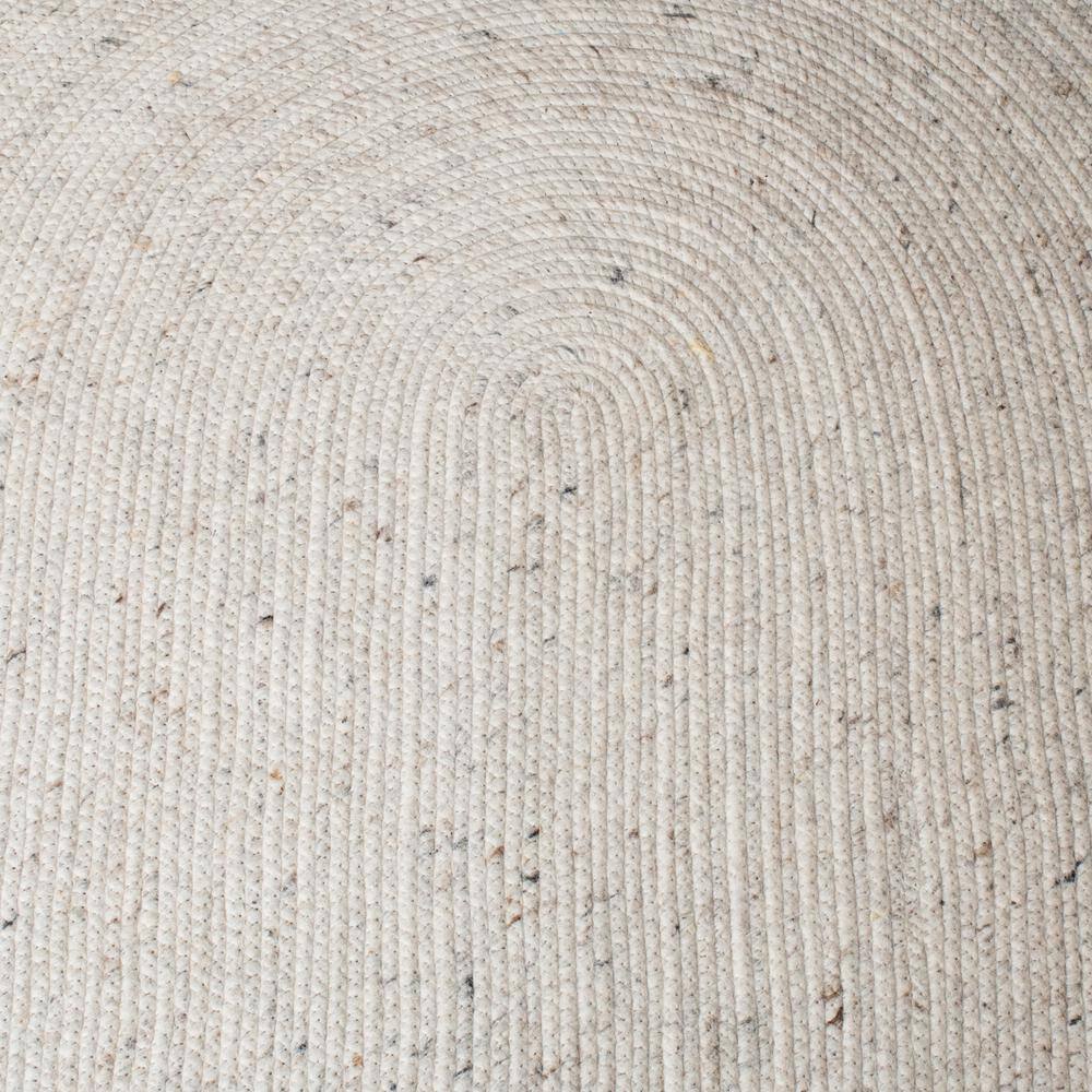 Handmade Ivory Wool Braided Round Rug - 4' Diameter
