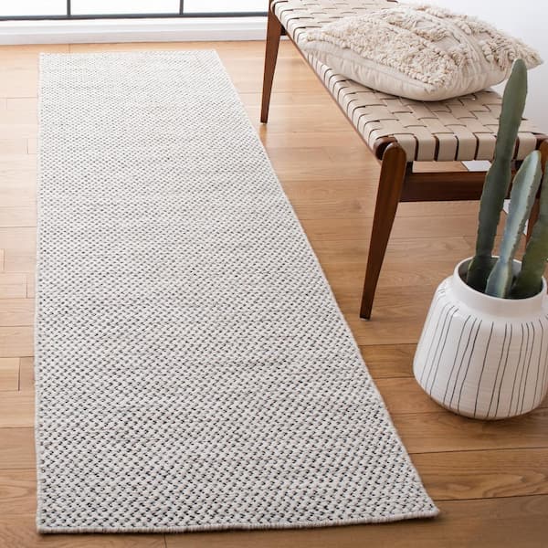 Kilim Ivory 2 ft. x 9 ft. Solid Color Runner Rug