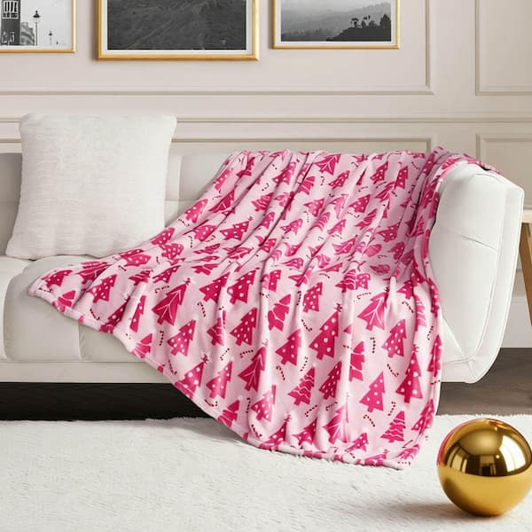 JUICY COUTURE Juicy Emblem Marshmallow Pink 50 in. x 70 in. Plush