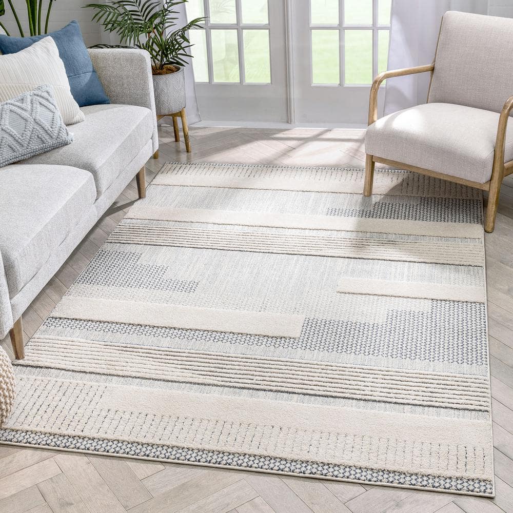Harlow Light Blue Geometric 5' x 7' Easy-Care Synthetic Area Rug