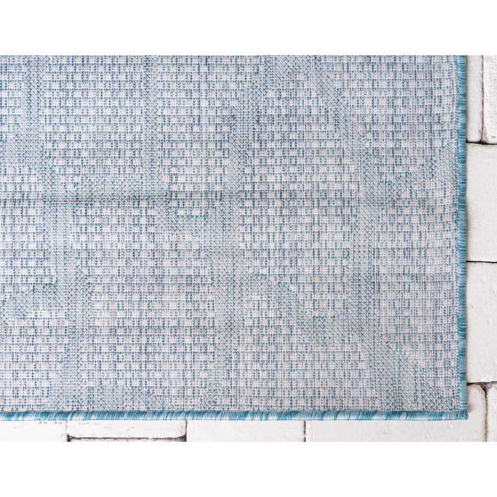 Light Aqua Rectangular Stain-Resistant Outdoor Rug 4' x 6'