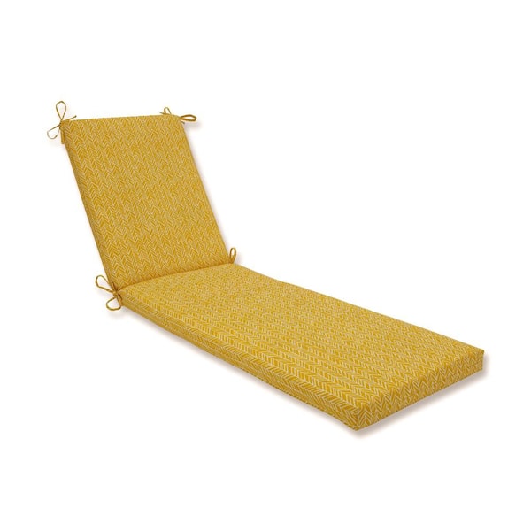 Pillow Perfect 23 x 30 Outdoor Chaise Lounge Cushion in Yellow/Ivory Herringbone