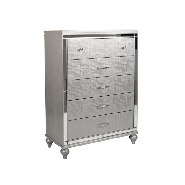 NEW CLASSIC HOME FURNISHINGS New Classic Furniture Valentino Silver 5-drawer 40 in. Chest of Drawers