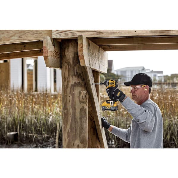 DEWALT - 20V MAX Lithium-Ion Cordless 1/4 in. Impact Driver Kit with 8 Ah Battery and Charger