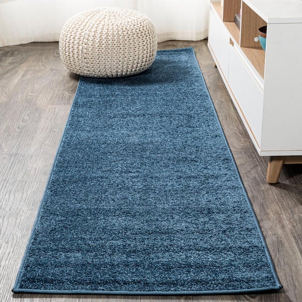 JONATHAN Y Haze Solid Low-Pile Navy 2 ft. x 8 ft. Runner Rug