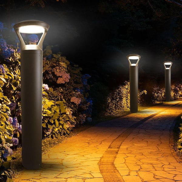 Y 205BC Line-Voltage Bronze 3000 Lumen Hardwired Bollard Light with Tunable CCT and Switchable Wattage