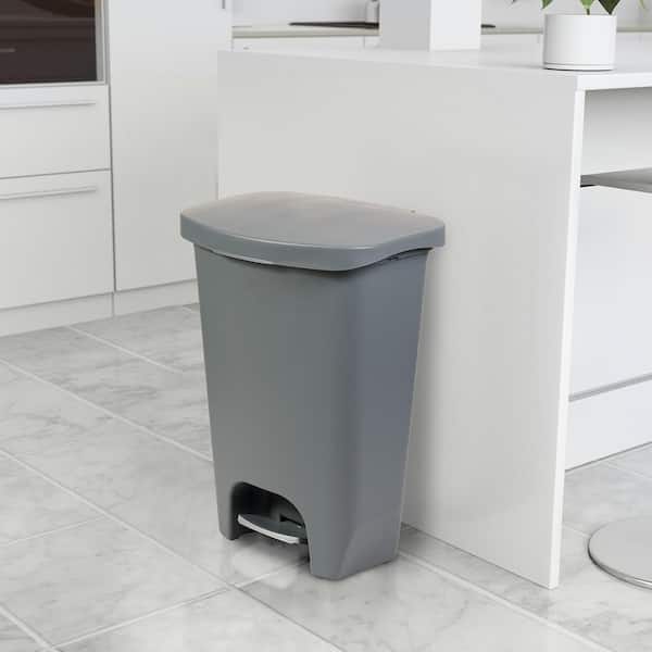 Glad XL Trash Can, Plastic Step-on Kitchen Trash Can, with Clorox