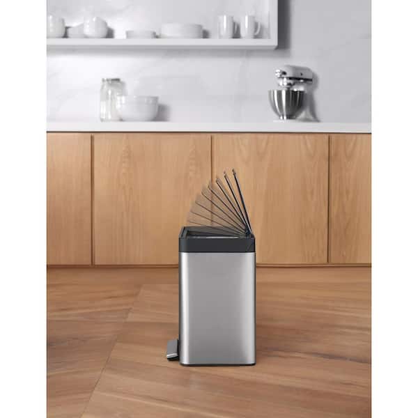 KOHLER 8 Gallon Tall Hands-Free Kitchen Step Can, Trash Can with Foot  Pedal, Quiet-Close Lid, Stainless Steel, K-20941-ST