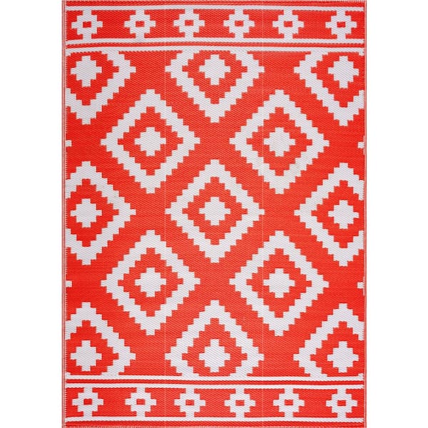 Milan Orange and White 10 ft. x 14 ft. Folded Reversible Recycled Plastic Indoor/Outdoor Area Rug-Floor Mat