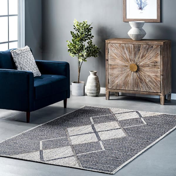 Gray 8 ft. x 10 ft. Adria Diamond Blended Jute Area Rug