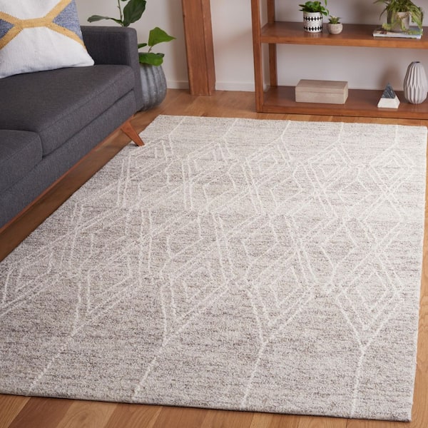 Ebony 6 ft. x 6 ft. Gray/Ivory Diamond Geometric Square Area Rug