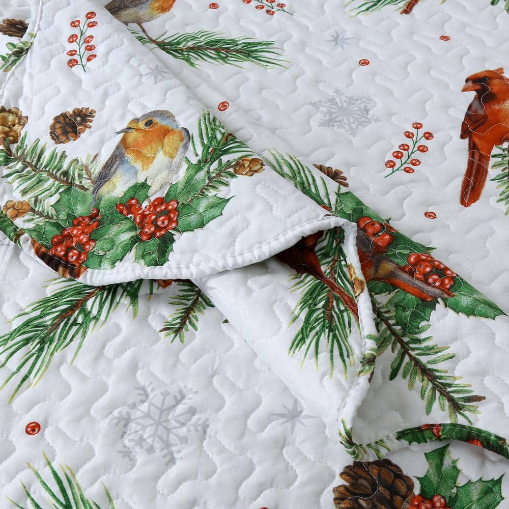 King White Winter Cardinals Christmas Quilt Set