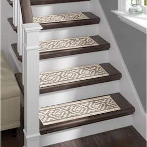 Grey/White 9 in. x 28 in. Non-Slip Stair Treads Polypropylene Latex Backing (Set of 7) Farmhouse Stair Rugs