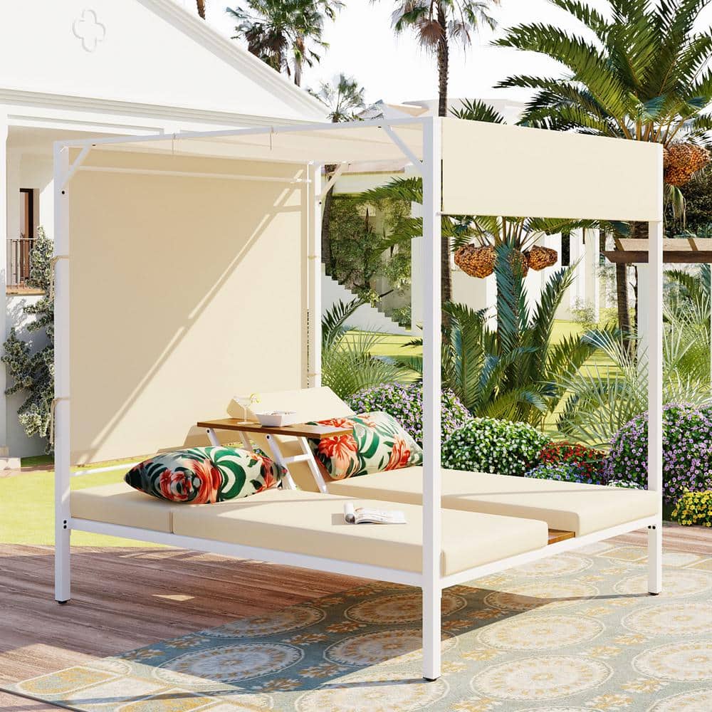 Wicker Outdoor Terrace Sun Day Bed with Beige Cushions and Adjustable Seat 
