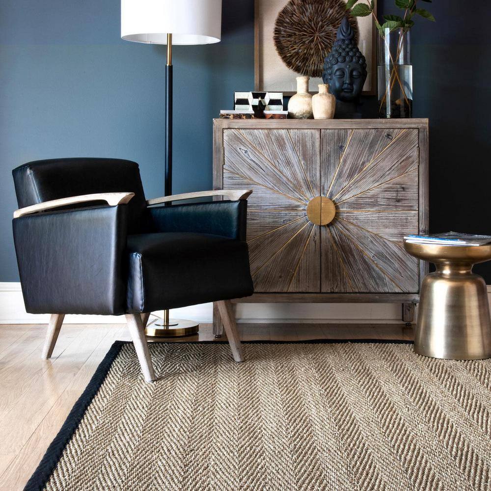 Elegant Herringbone Seagrass 4' x 6' Oval Area Rug in Black