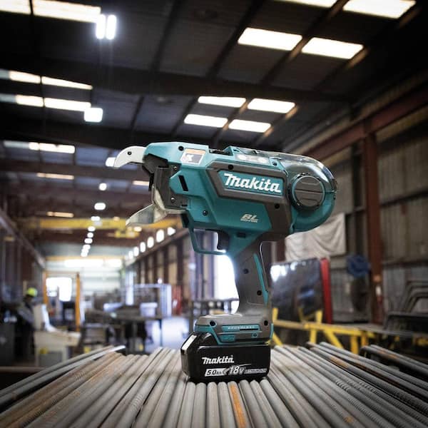 18V LXT Lithium-Ion Brushless Cordless Deep Capacity Rebar Tying Tool Kit (5.0Ah)