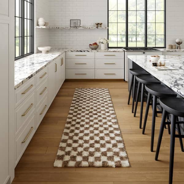 nuLOOM Bettie Retro Checkered Shag Beige 12 ft. x 15 ft. Indoor