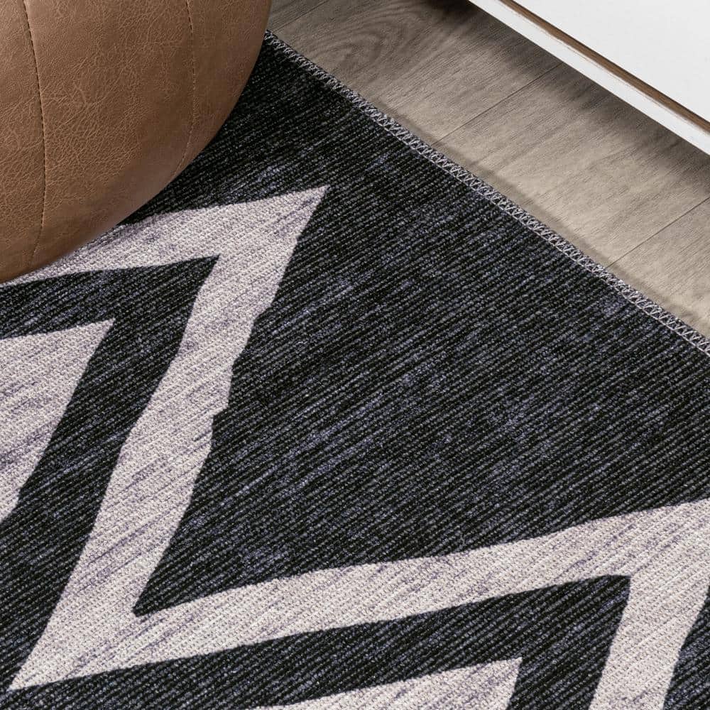 Ivory Chevron Handcrafted 4' x 6' Easy-Care Synthetic Area Rug