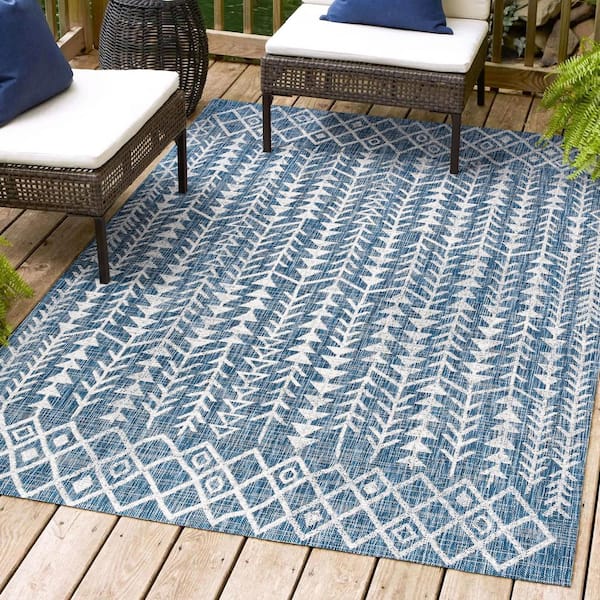 JONATHAN Y Tokay Bohemian Geometric Blue/Ivory 4 ft. x 6 ft. Indoor/Outdoor Area Rug