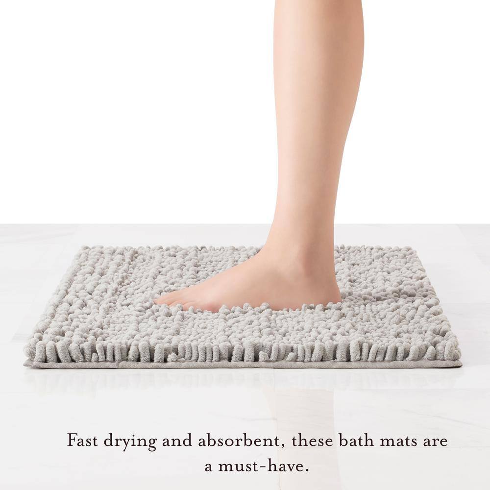 Light Gray Chenille Non-Slip Bath Mat 17" x 24"
