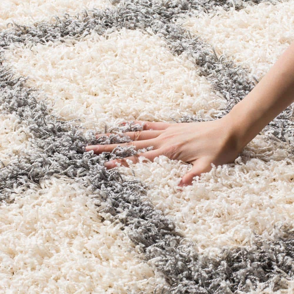 Ivory & Grey Diamond Shag Synthetic Area Rug, 8' x 10'