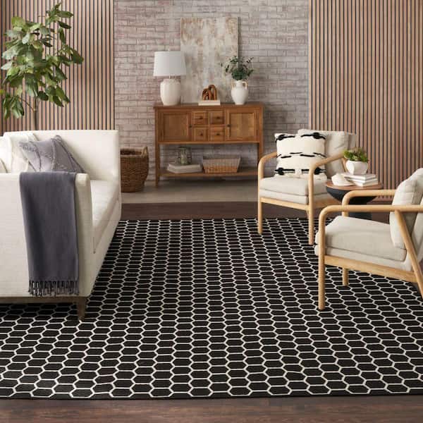 Reversible Indoor Outdoor Black 10 ft. x 14 ft. Honeycomb Contemporary Area Rug