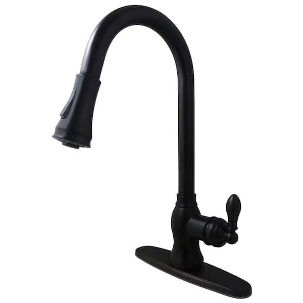 Kingston Brass Classic Single-Handle Pull-Down Sprayer Kitchen Faucet in Oil Rubbed Bronze