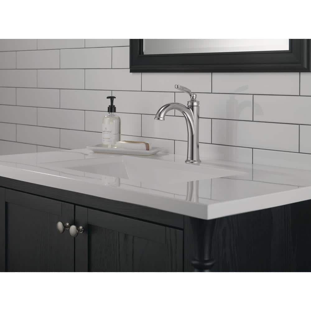 Chrome Single Handle Modern Bathroom Faucet with Drain Assembly