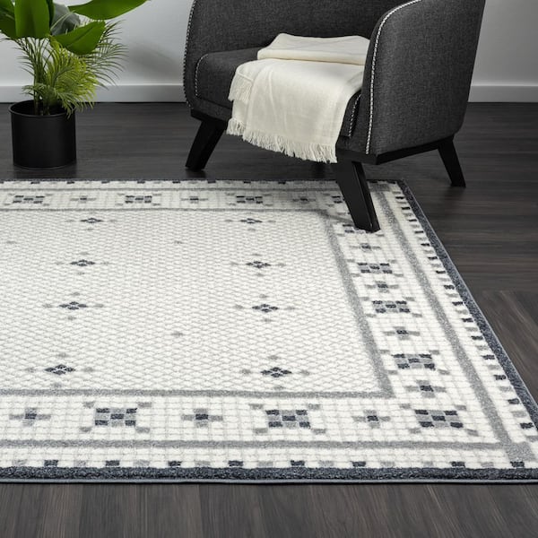 Nuevo Ivory 4 ft. x 6 ft. Tiled Polypropylene Area Rug