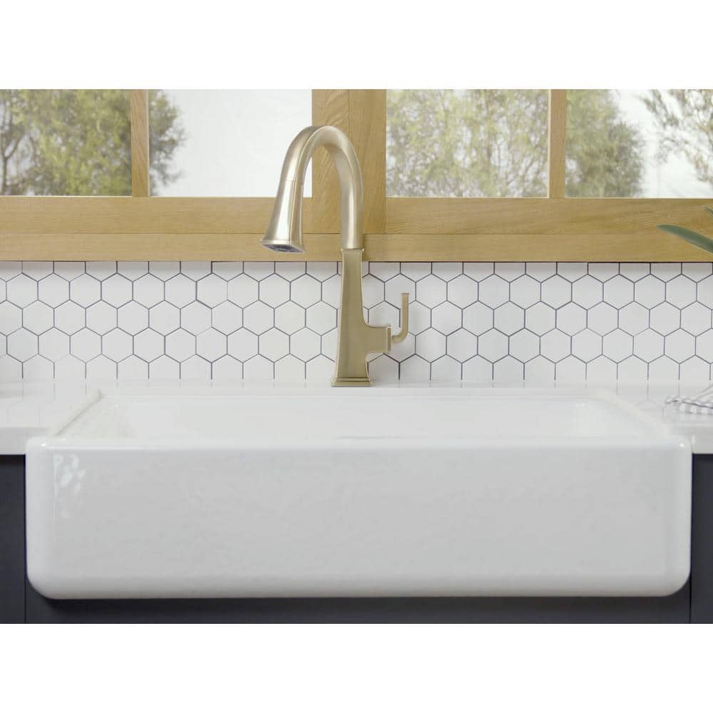 Vibrant Brushed Moderne Brass Pull-Down Kitchen Faucet