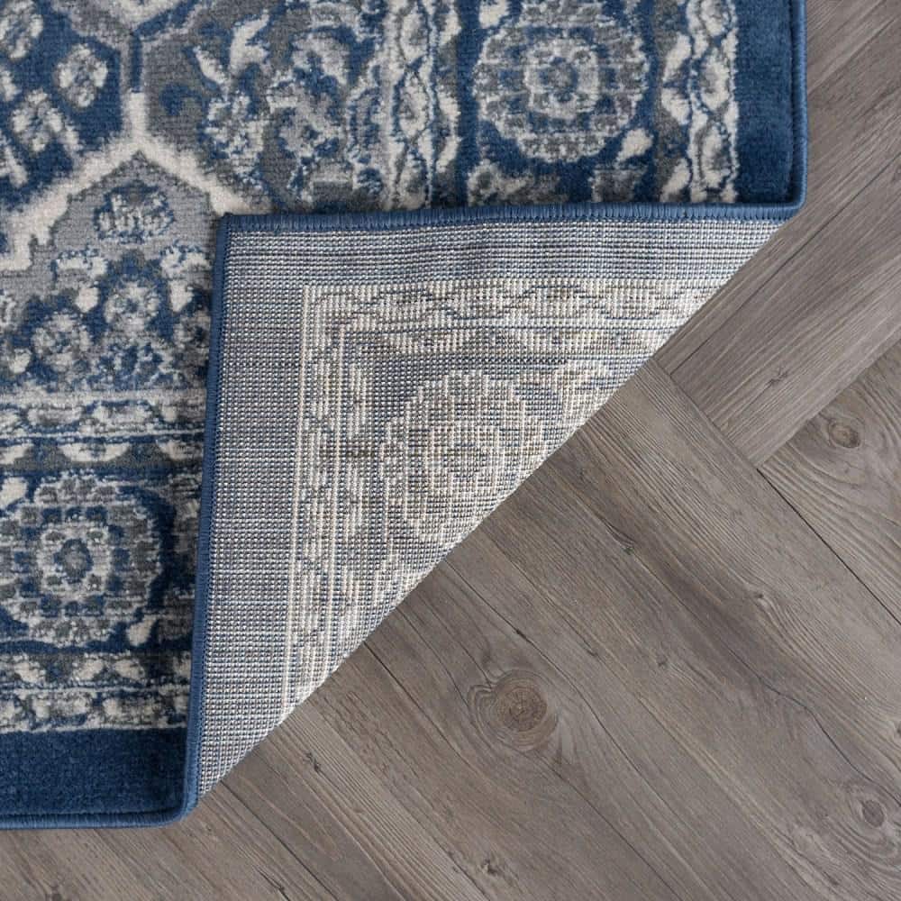 Hampton 4' x 6' Navy Synthetic Rectangular Area Rug