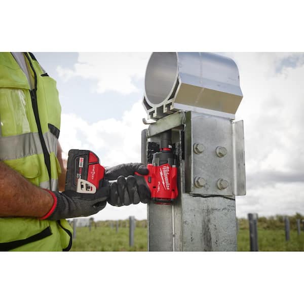 Milwaukee M18 FUEL 18-Volt Lithium-Ion Brushless Cordless 1/2 in