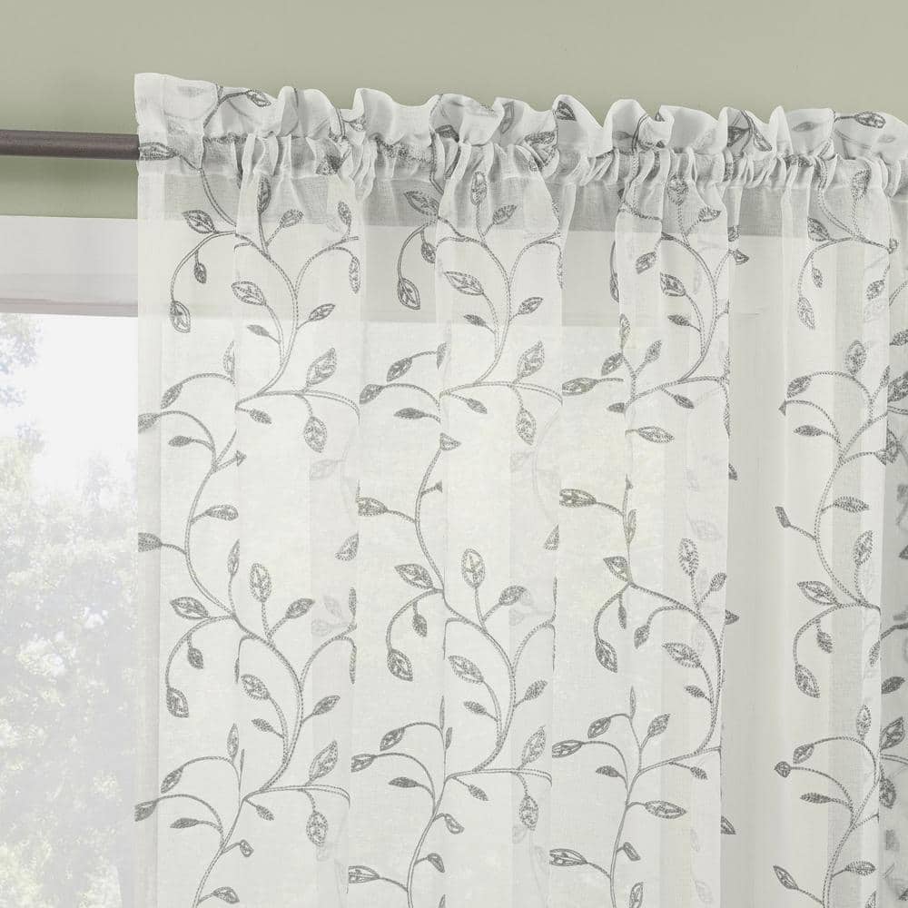 No. 918 Ambinder Embroidered Leaf White Polyester 50 in. W x 84 in