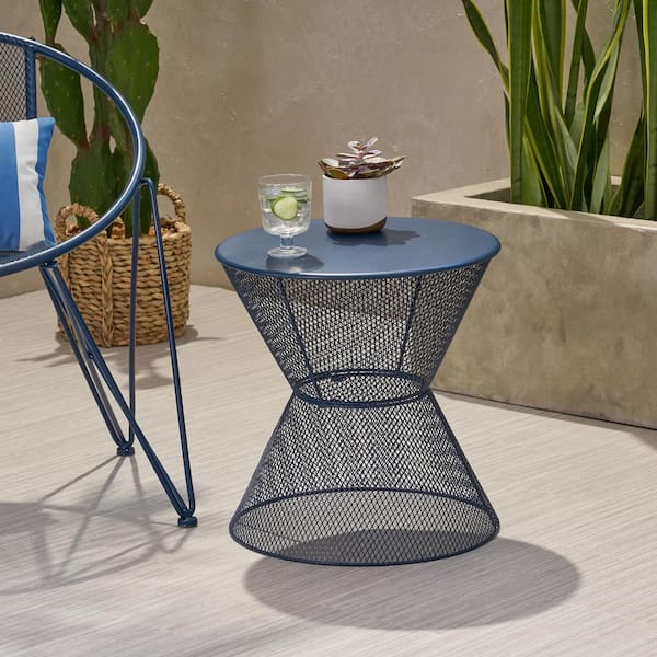 Unbranded Decor Side Table Navy Round Metal 18.25 in. H Outdoor Accent Coffee Table Rustic Patio Garden Snack Table