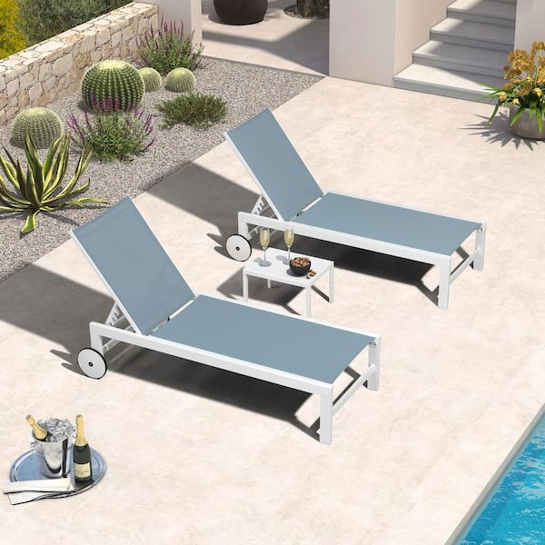 PURPLE LEAF Aluminum White Frame Outdoor Chaise Lounge Patio Lounge Chair with Side Table and Wheels, Indigo