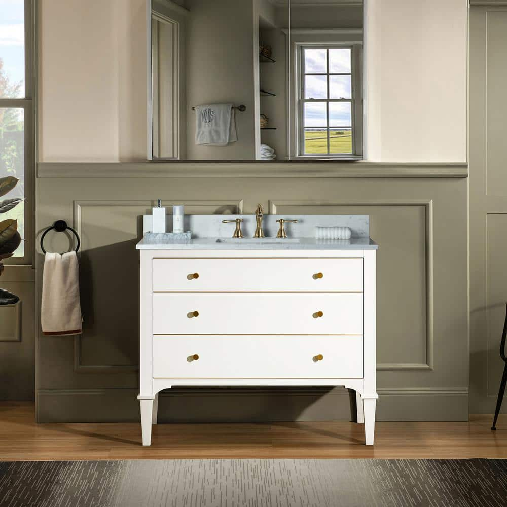 https://images.thdstatic.com/productImages/d0eacc88-6e95-4b1b-8724-3b6d4cd583af/svn/woodbridge-bathroom-vanities-with-tops-hv1531-64_1000.jpg