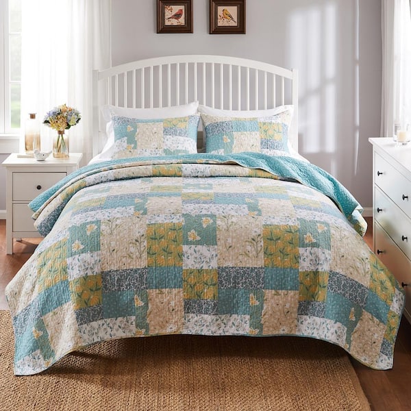 Evangeline Transitional Floral Mist 3-Piece Cotton Blend Full/Queen Quilt Set