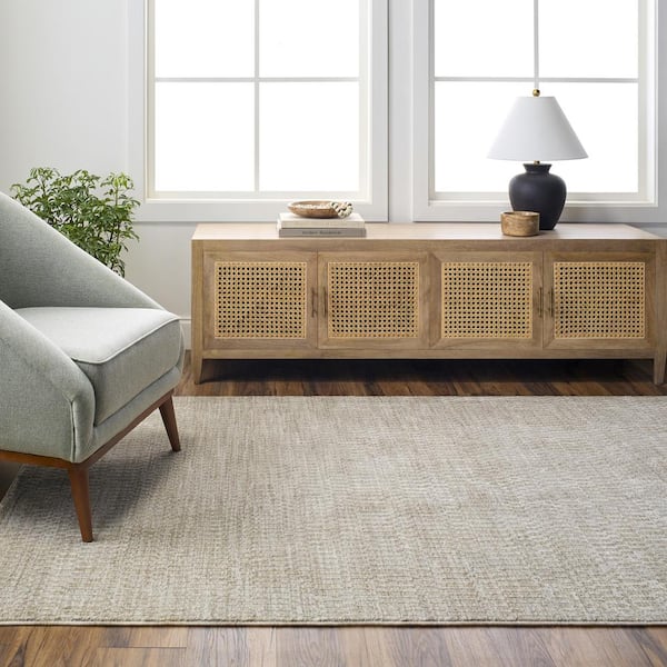 Masterpiece Gray Traditional 8 ft. Round ft. Indoor Area Rug