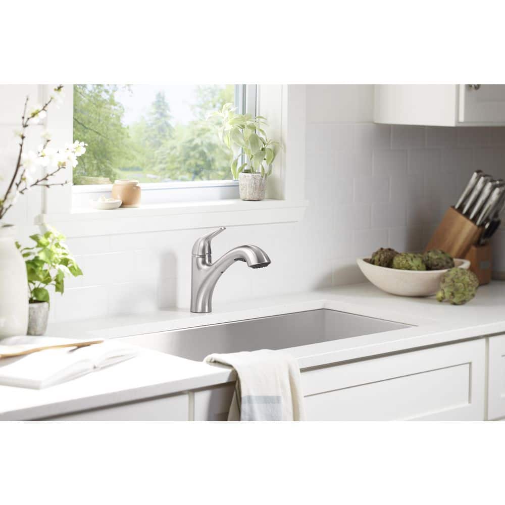 Vibrant Stainless Steel Single-Handle Pull-Out Kitchen Faucet