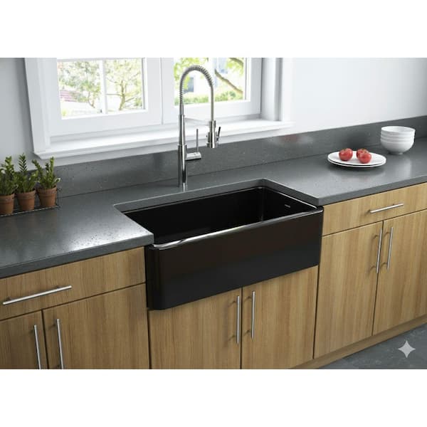 LaToscana LaToscana 33 in. Farmhouse Apron-Front Single Bowl Black
