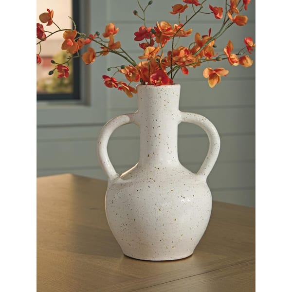 Signature DESIGN BY ASHLEY Dallinworth 13 in. White Terra Cotta