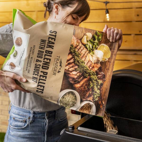Limited Edition Steak Blend All-Natural Wood Grilling Pellets with Steak  Rub and Chimichurri Sauce Kit