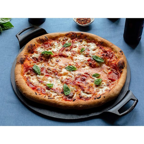 Lodge - 15 Inch Seasoned Cast Iron Pizza Pan