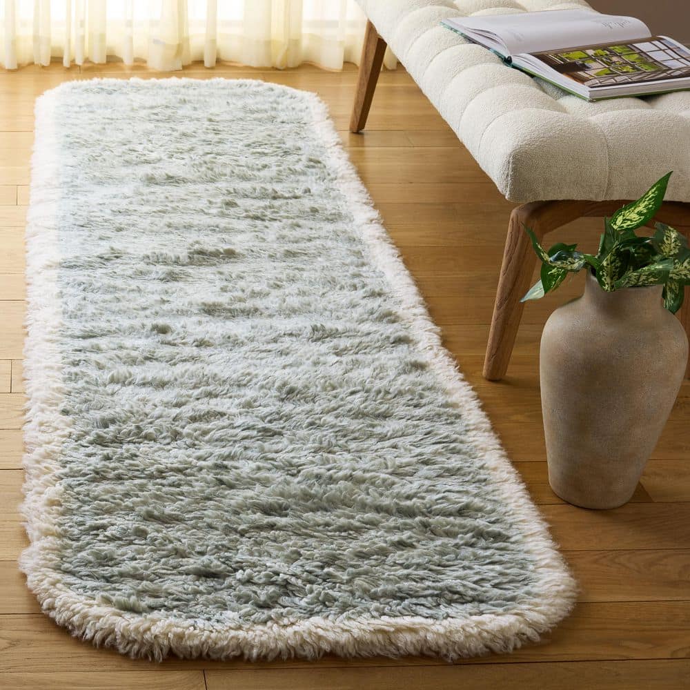 Casablanca 2 ft. x 8 ft. Teal/Ivory Solid Shag Runner Rug price history on PriceWatchPro