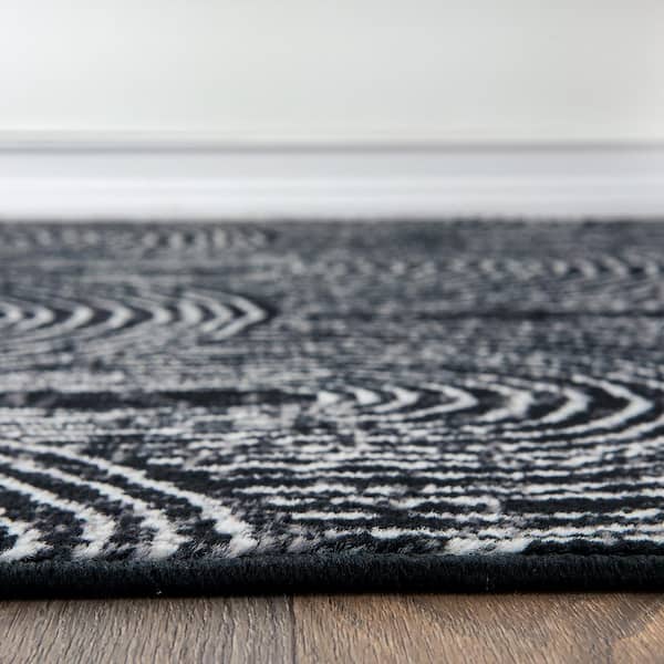 Milan Black 5 ft. x 7 ft. Contemporary Bohemian Arch Area Rug