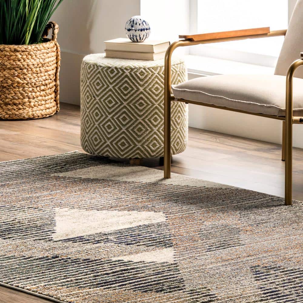 Adrienne Gray and Ivory Abstract Synthetic Runner Rug, 2' 6" x 8'