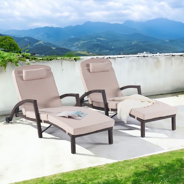 BFB Wicker Outdoor Chaise Lounge with Beige Cushion and Height Adjustable Backrest and Wheels