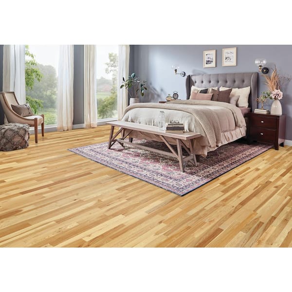 Bruce Plano Natural Hickory 3/4 in. T x 3-1/4 in. W Smooth Solid Hardwood Flooring (22 sq.ft./ctn)