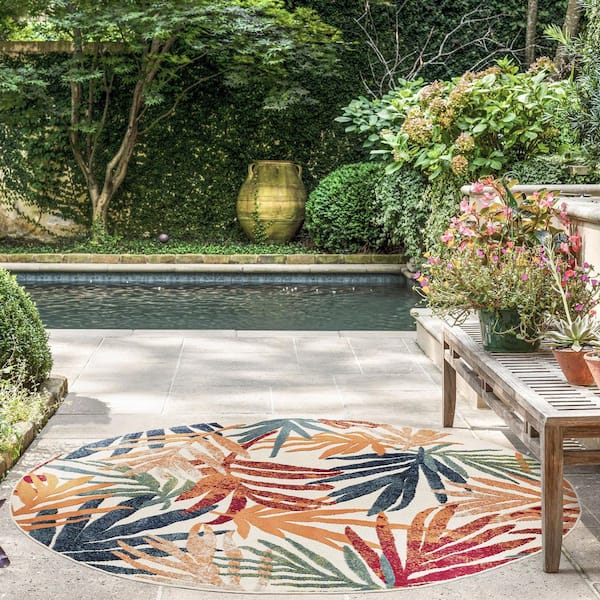 Oasis Floral Multi-Color 5 ft. x 5 ft. Round Indoor/Outdoor Area Rug