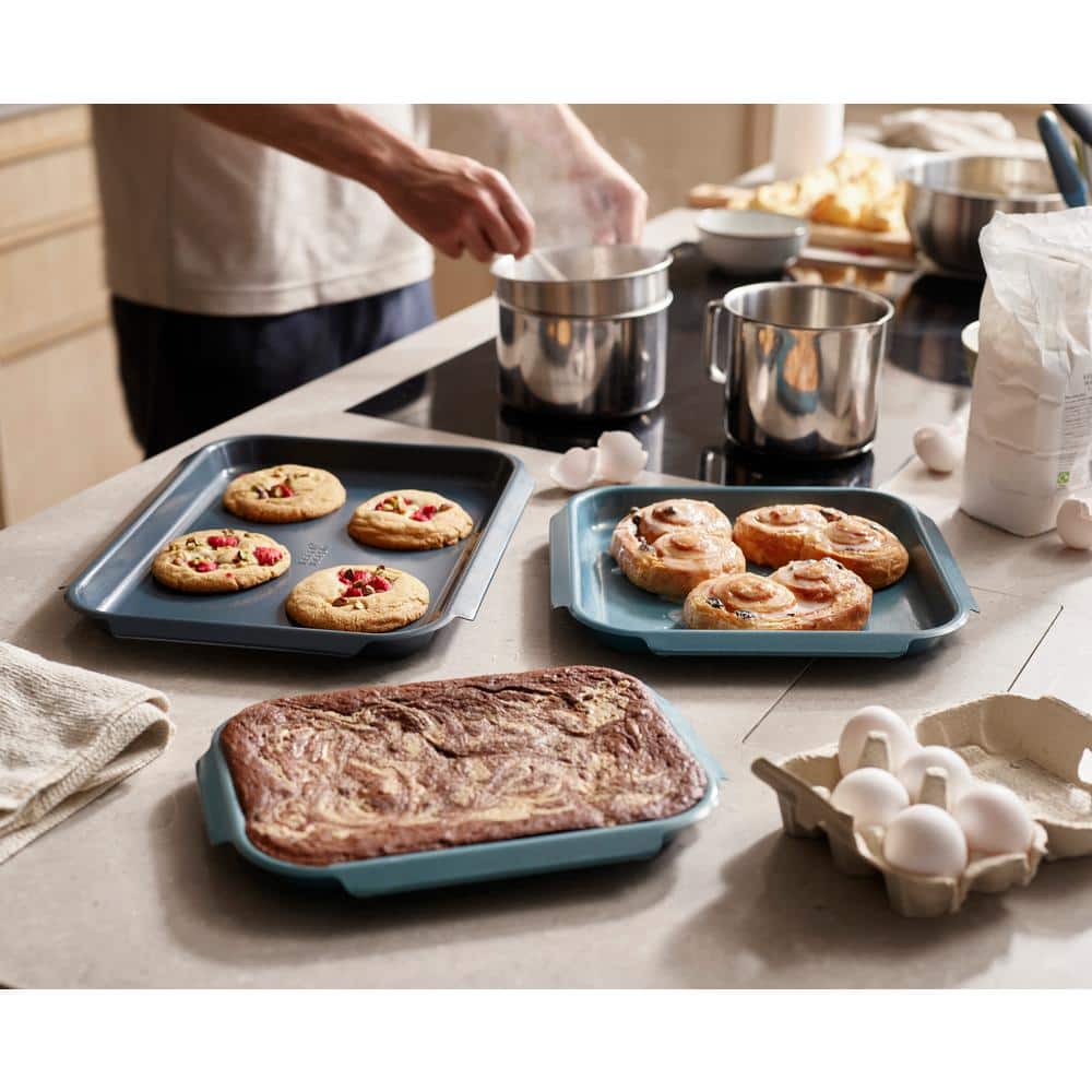 Blue Carbon Steel Non-stick 3-Piece Baking Sheet Pan Set